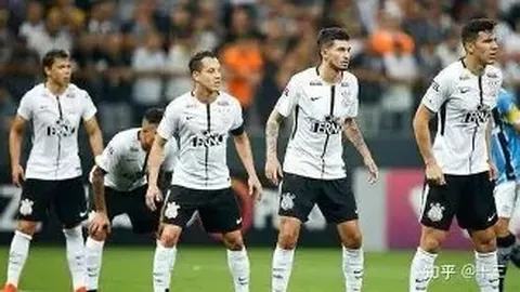 激战半场，申花0-2不敌神户，井手口阳介、山川哲史双响，阿苏埃中框神作再现！