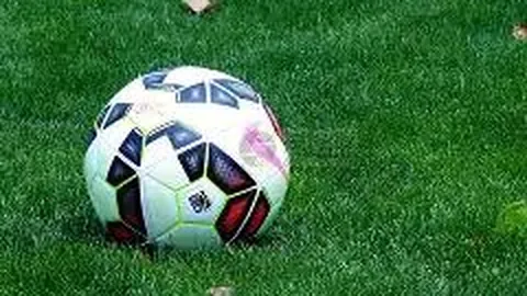 揭秘激情对决！曼城与EA FC携手，欧冠战皇马穿定制联名球衣闪耀登场！